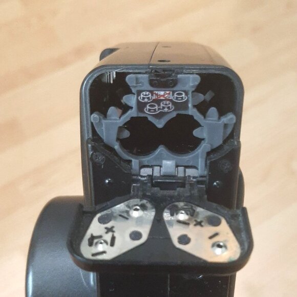 Pentax IQ Zoom 70 Date Camera 35mm Point and Shoot 70mm Tele Macro Not Tested - Picture 6 of 7